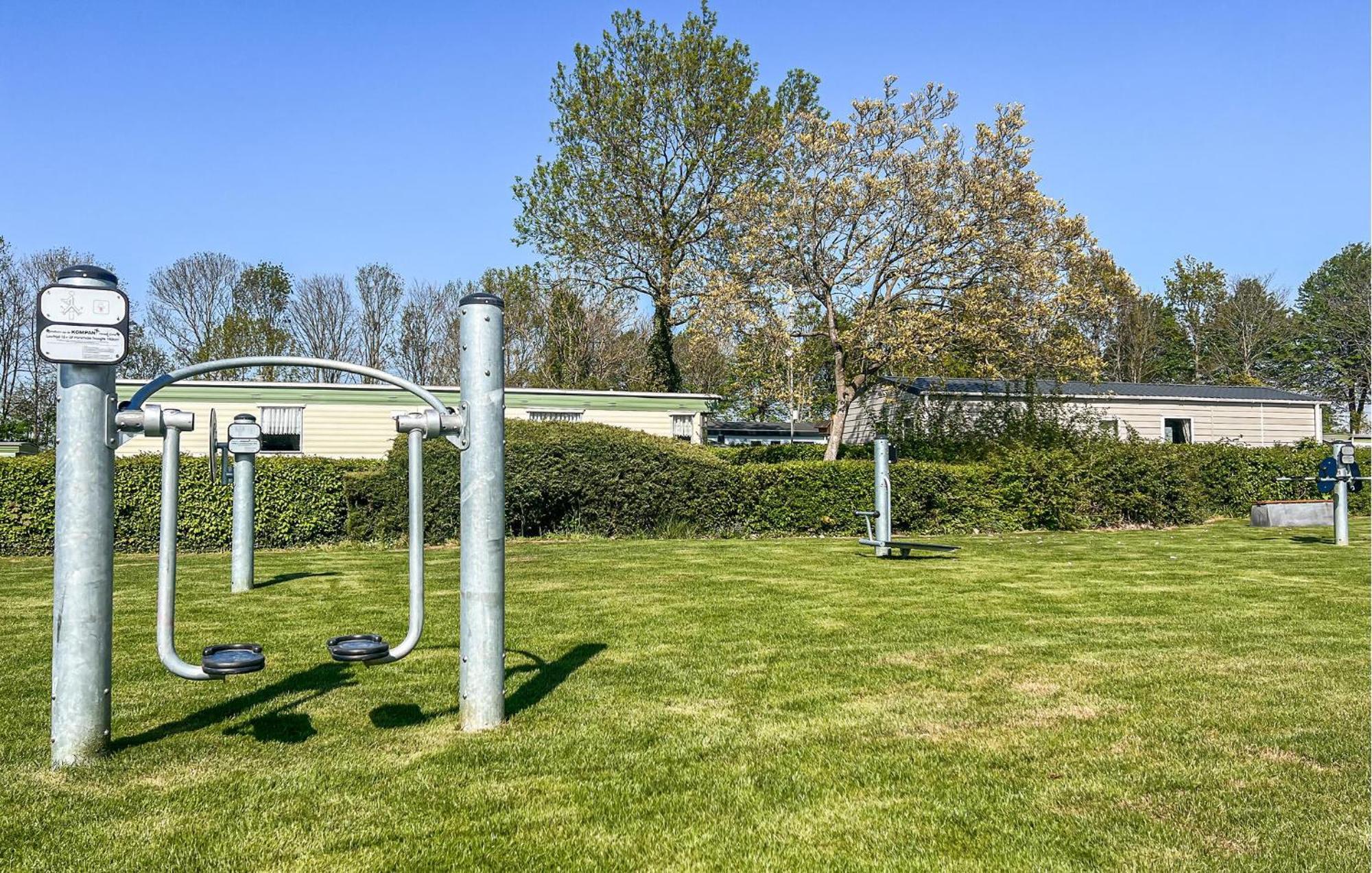 Vakantiepark De Zeeuwse Parel Scherpenisse Exterior foto